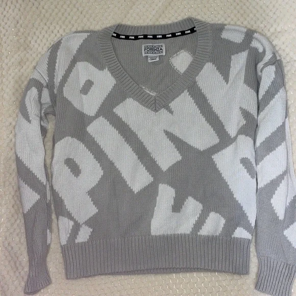 PINK sweatpants & sweater bundle - Picture 6 of 7